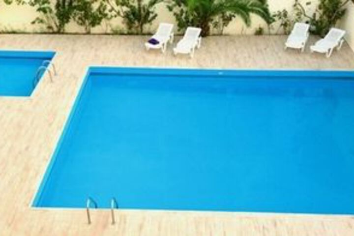 Pool 28 of 44