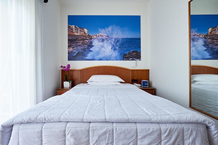 Room 5 of 67