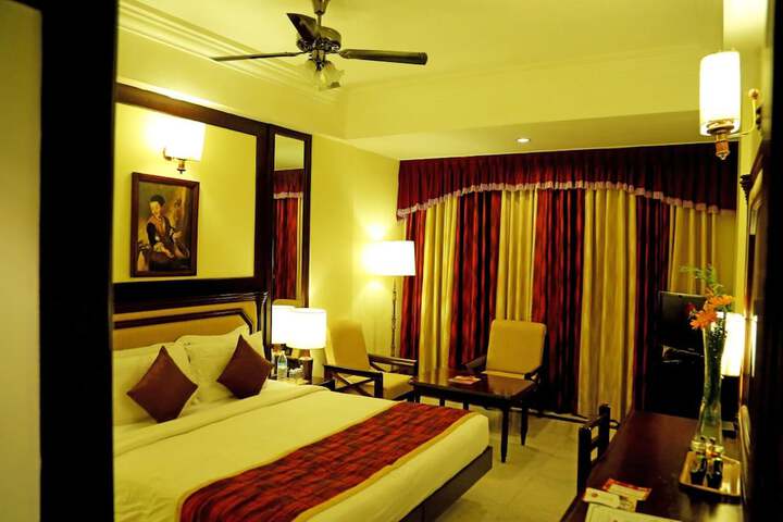 Room 15 of 42