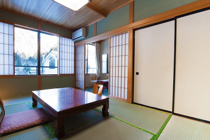 Room 5 of 21
