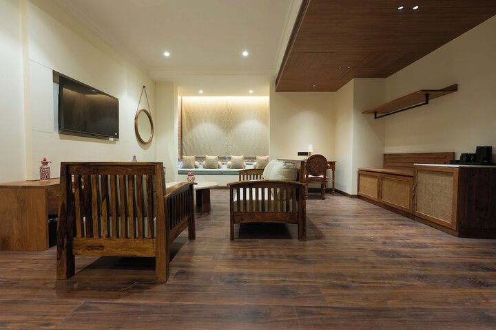 Room 55 of 117