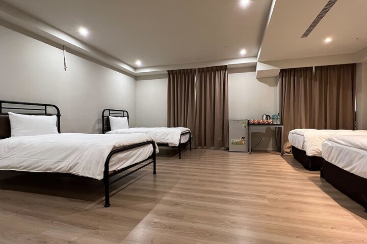 Room 20 of 49