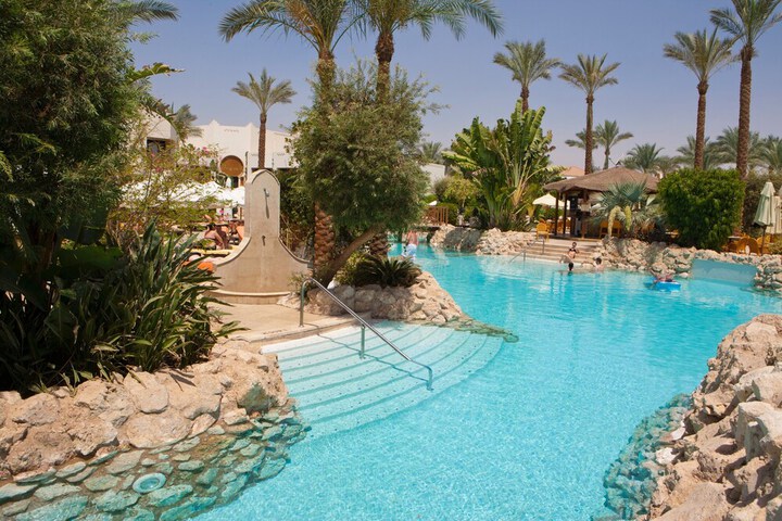 Pool 18 of 49