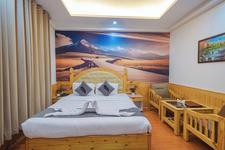 Room 15 of 38
