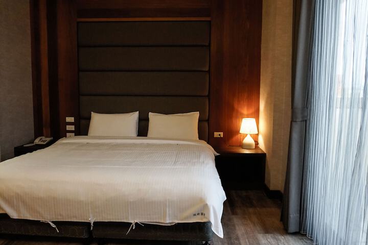 Room 21 of 53