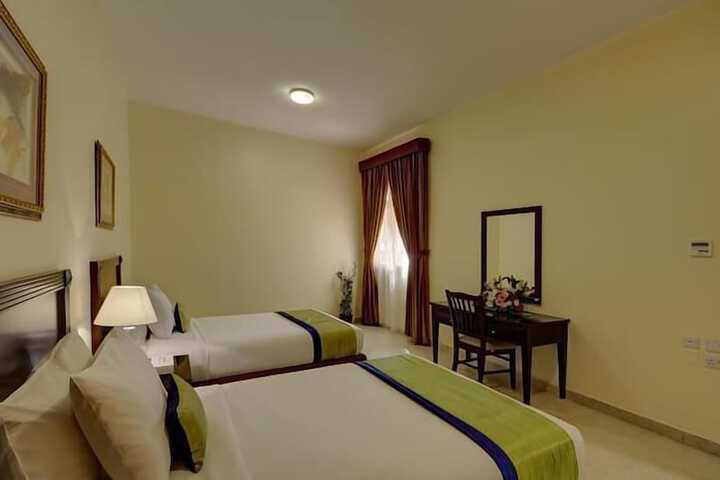 Room 4 of 37