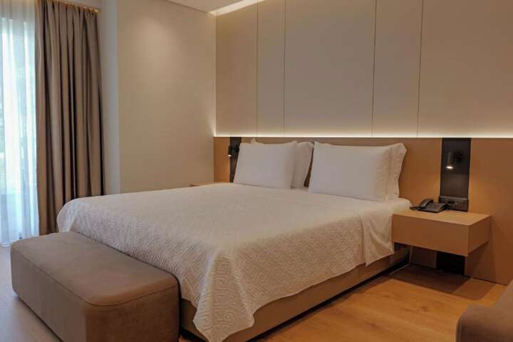 Room 86 of 171