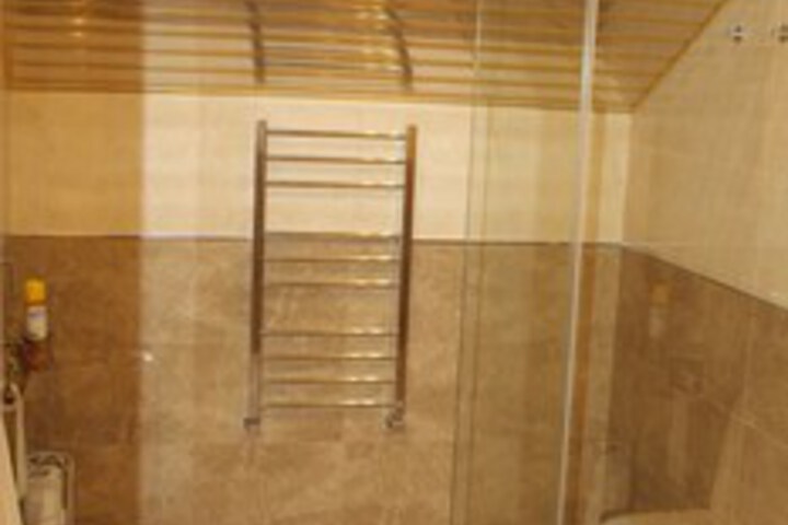 Room 3 of 47