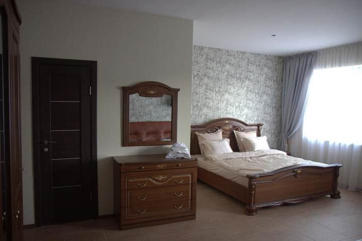 Room 18 of 30