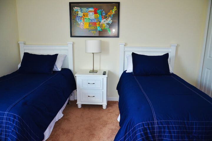 Room 10 of 43