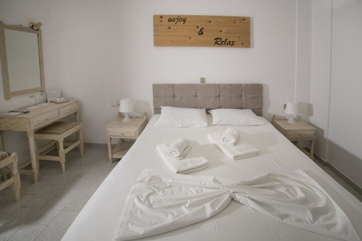 Room 8 of 73