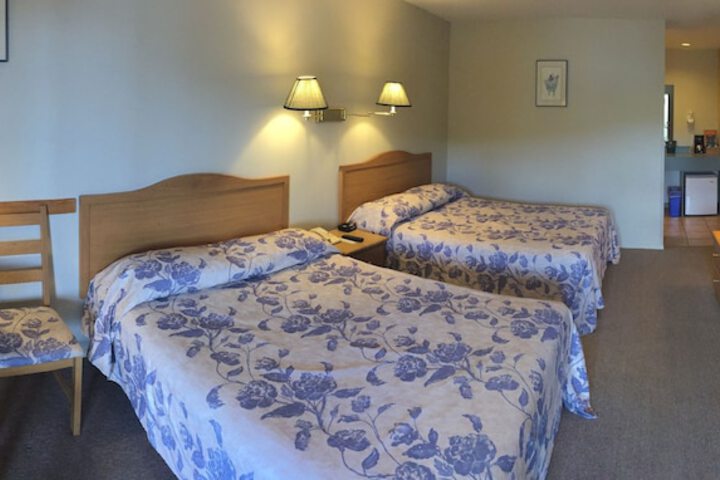 Room 14 of 80