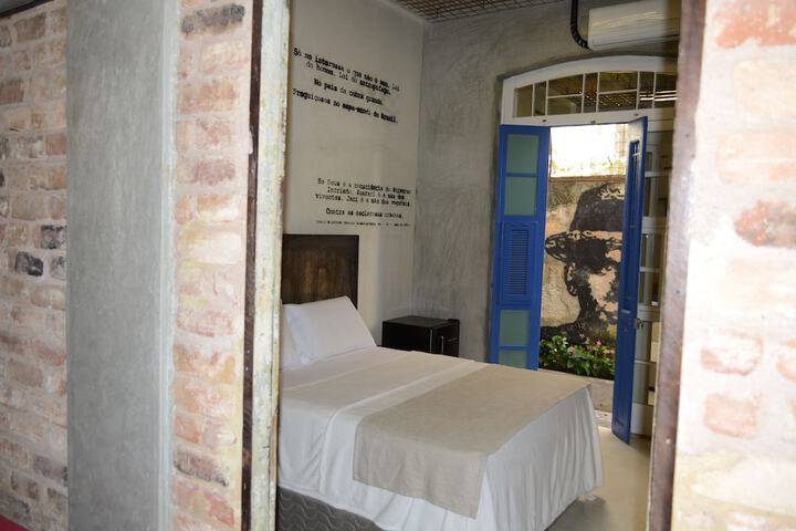 Room 6 of 41