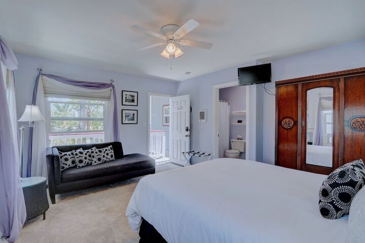 Room 65 of 135
