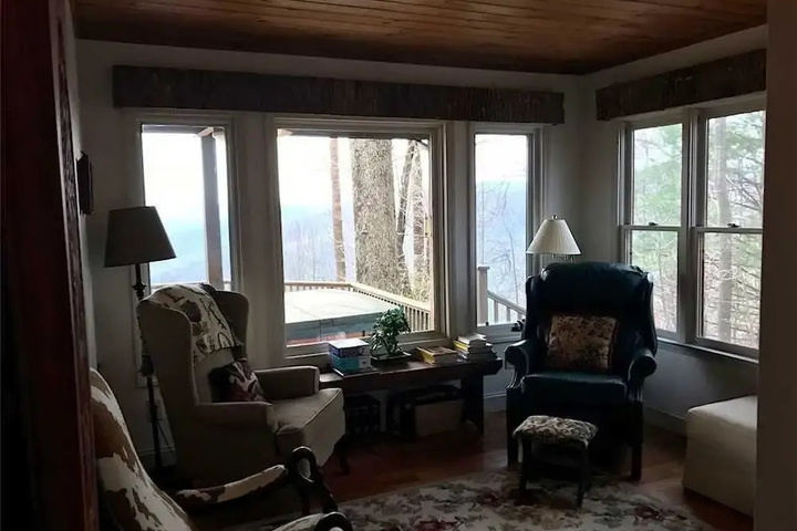Room 2 of 15