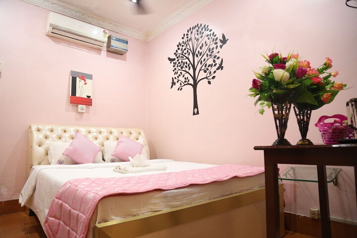 Room 5 of 6