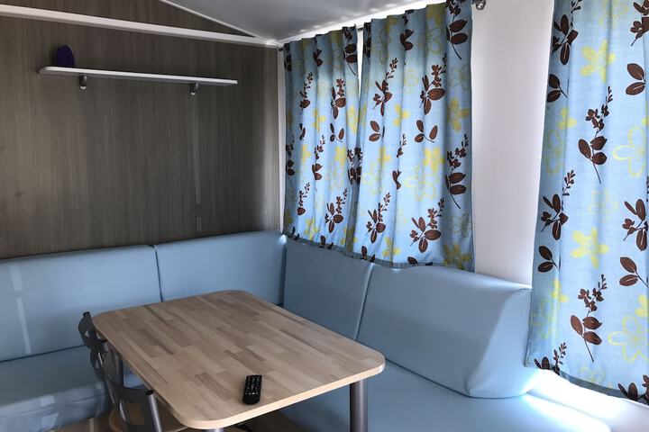 Room 17 of 64