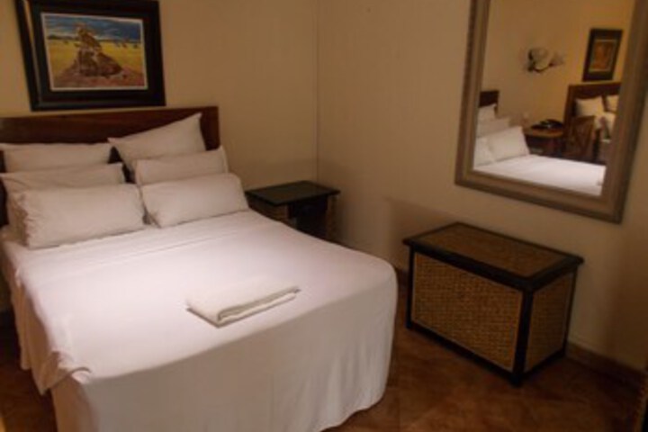 Room 11 of 39