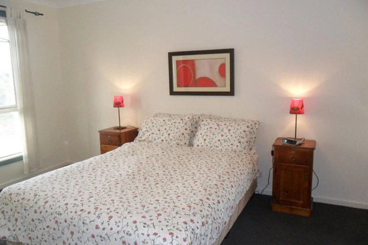 Room 2 of 16