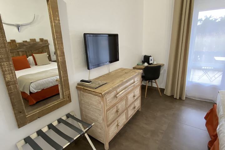 Room 34 of 68