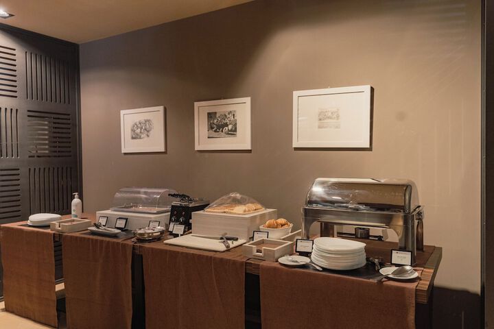 Dining 58 of 80