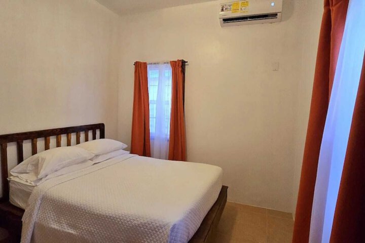 Room 14 of 80