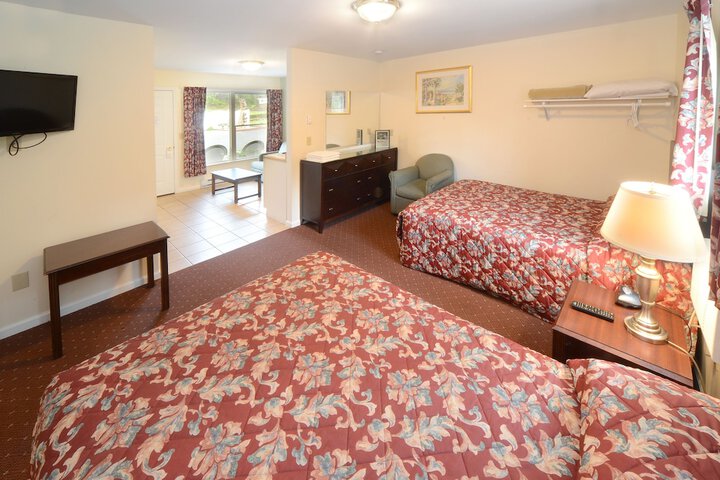 Room 30 of 106