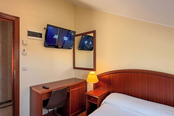 Room 36 of 93