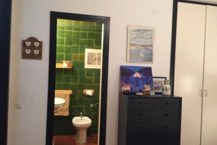 Room 14 of 30