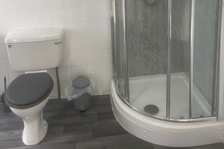 Room 6 of 6
