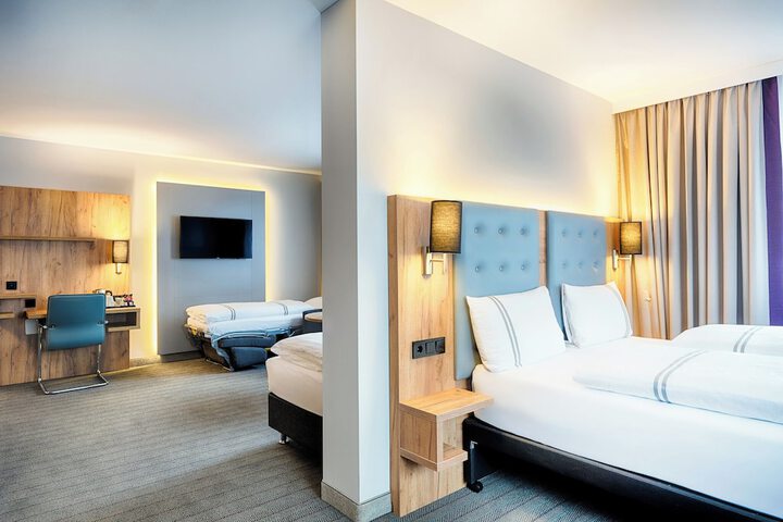 Room 20 of 75