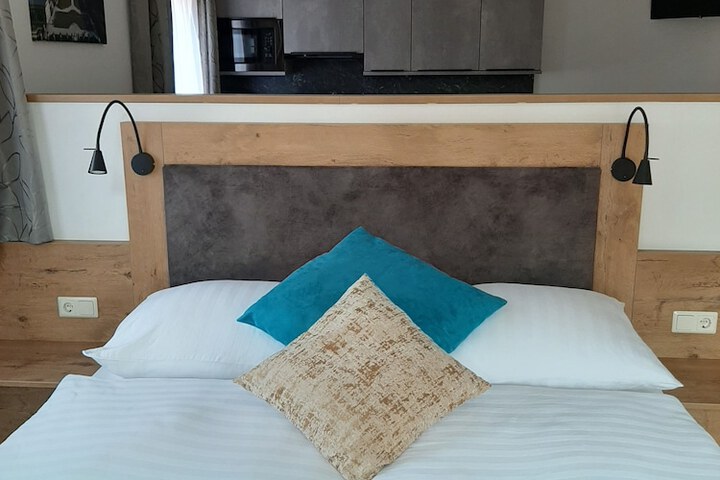 Room 20 of 96