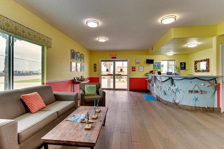 Guest Lobby