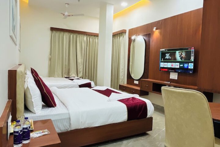Room 14 of 19
