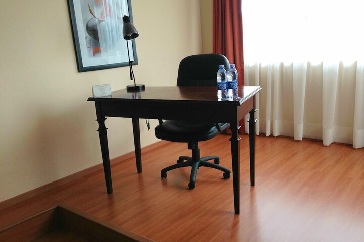 Room 18 of 35