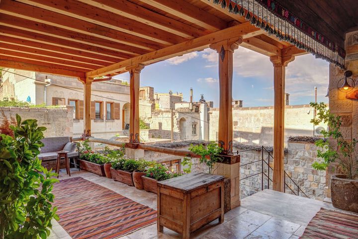 Terrace/Patio 40 of 77