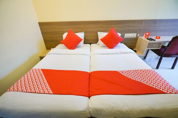 Room 18 of 25