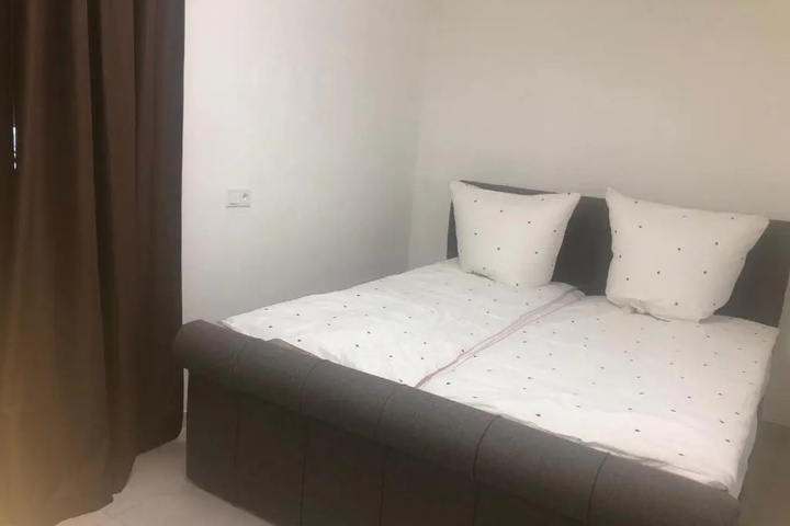 Room 2 of 15