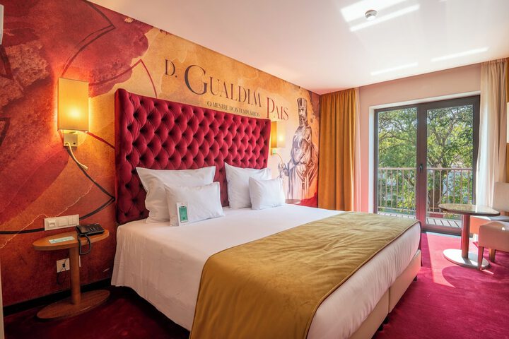 Room 20 of 77