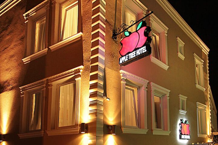 Hotel 63 of 67