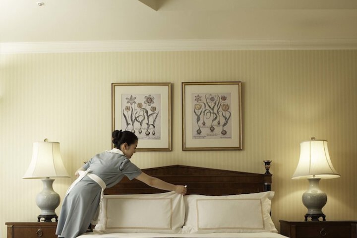 Room 17 of 175