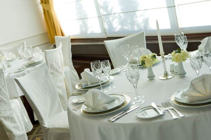 Dining 36 of 57