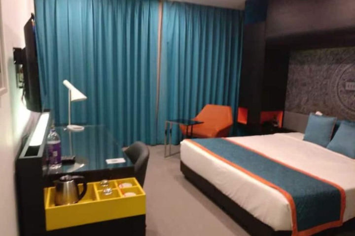 Room 7 of 21