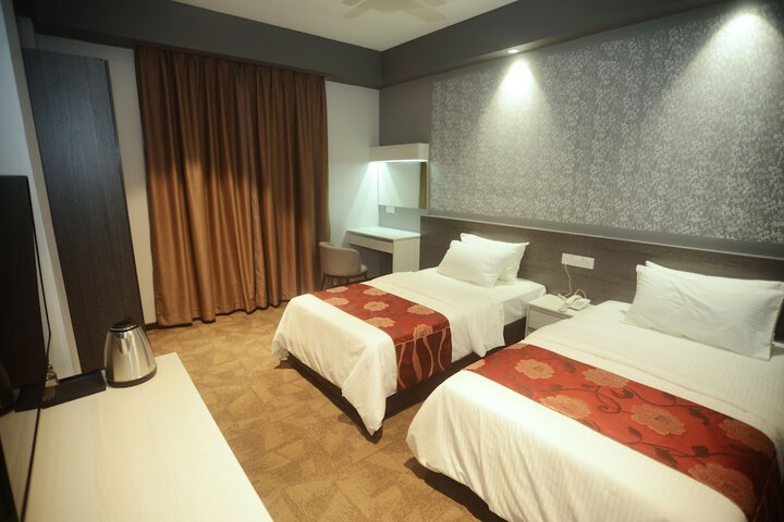 Room 6 of 23