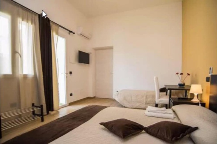 Room 20 of 42