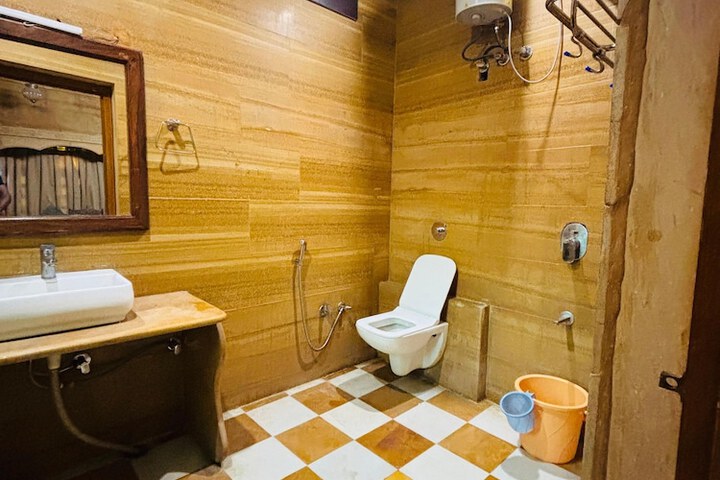 Room 36 of 54