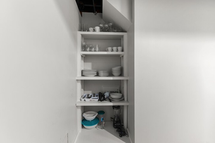 Room 28 of 41