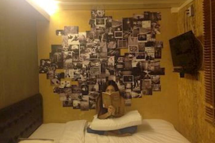 Room 11 of 23