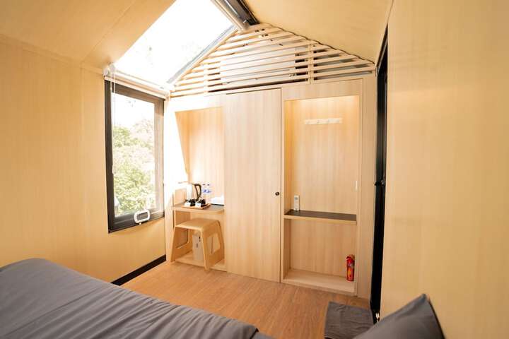 Room 7 of 35
