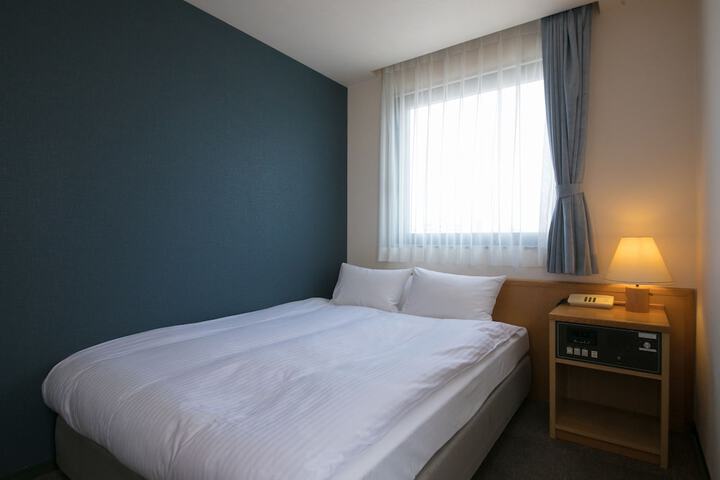 Room 12 of 44